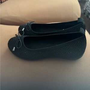 Chic Black Women's Loafers with Bow Detail